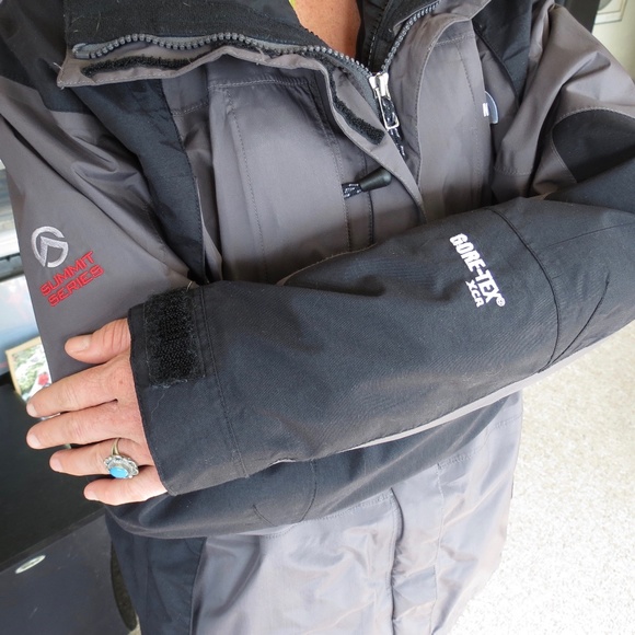 North Face Gore-Tex XCR Summit Series Wome… - Picture 3 of 8